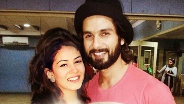 Shahid has gifted Mira a ring worth Rs. 23 lakhs