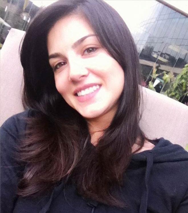 Bollywood Celebrity Without Makeup - Sunny Leone